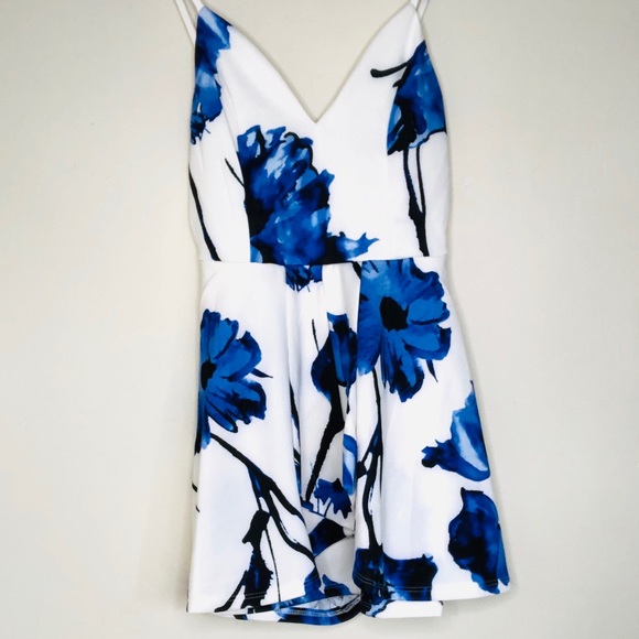 💙CHOCOLATE Romper Blue & White Floral Skort CUTE! - Picture 5 of 9